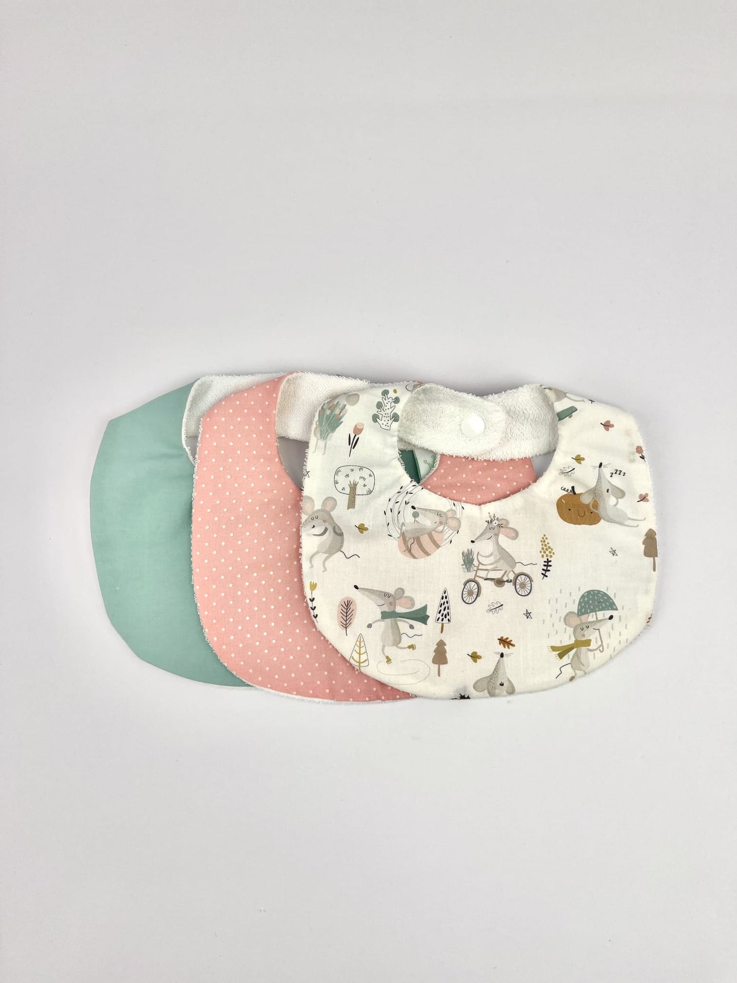 Conjunto de Babetes Mundo Mágico