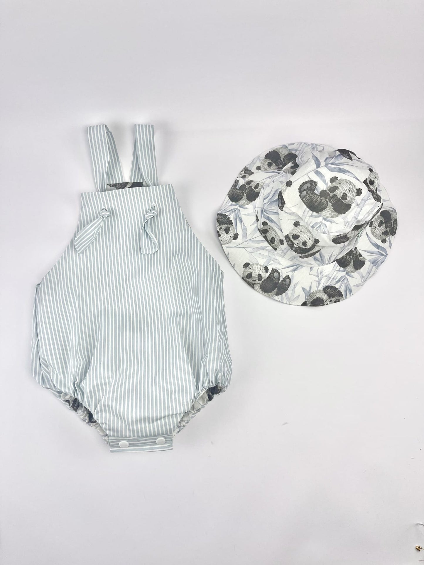 Conjunto Reversível Panda & Riscas