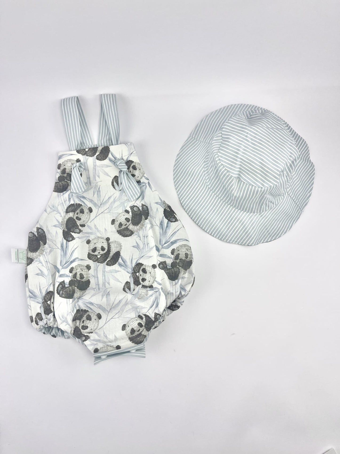 Conjunto Reversível Panda & Riscas