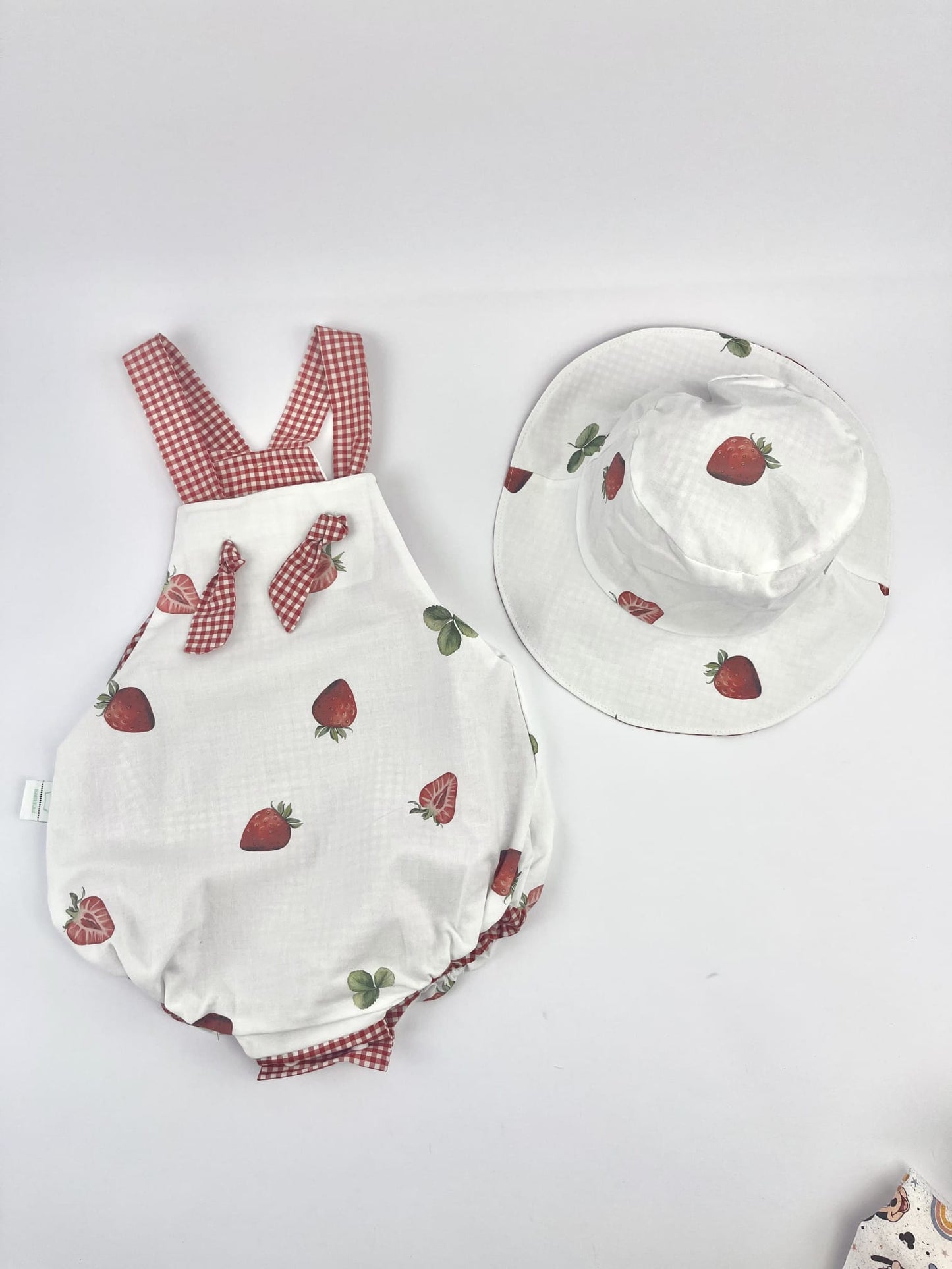 Conjunto Reversível de Morangos